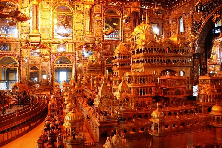 1. Nasiyan Jain Temple